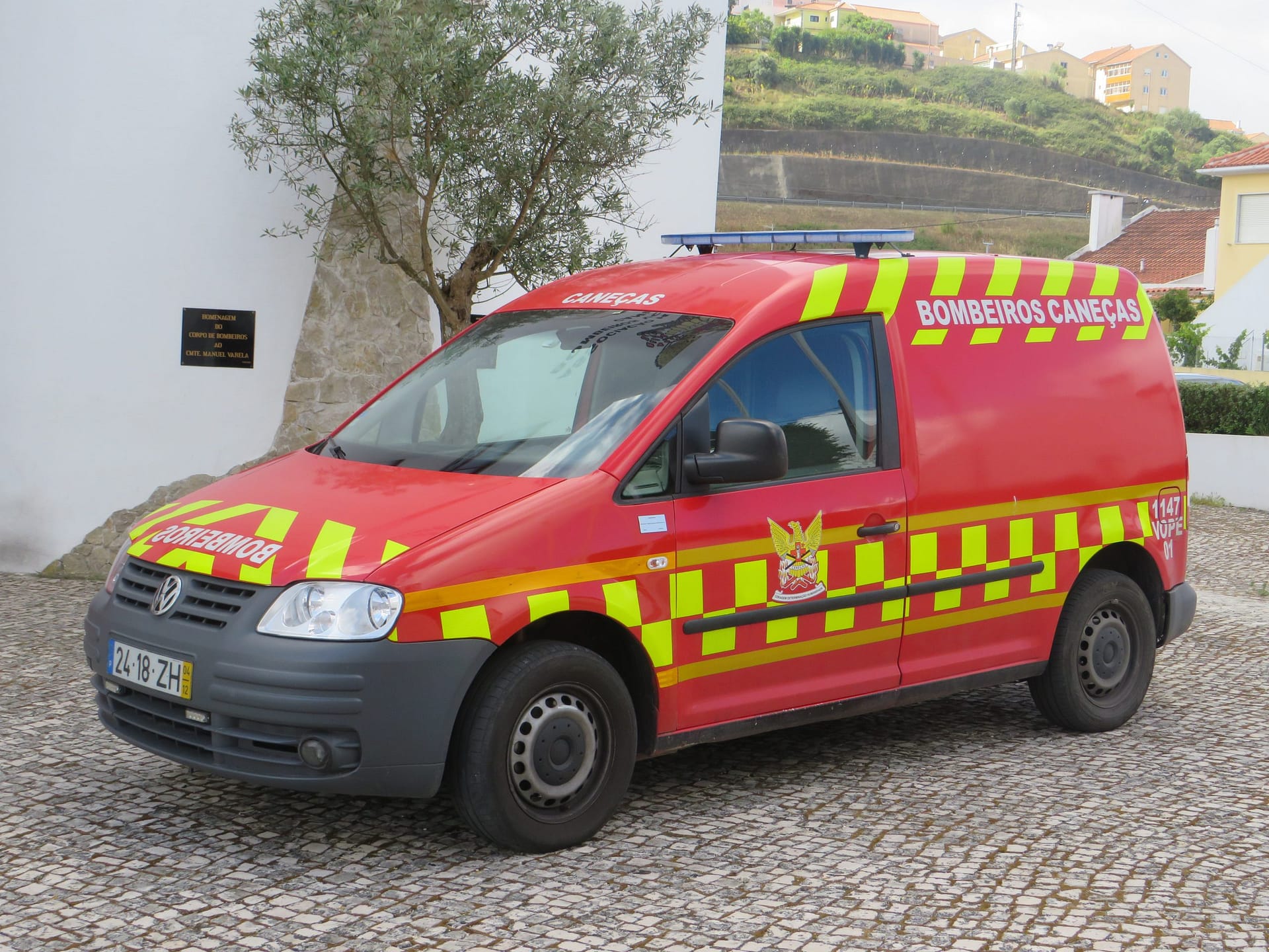 Combate a Incêndios e Apoio – Bombeiros Voluntários de Caneças
